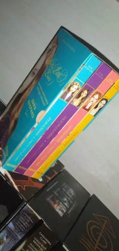 Box 2 - Pretty Little Liars