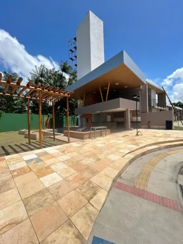 Casa com 4 suítes no Turu com Quintal - Condomínio Ferrara - Lazer Completo