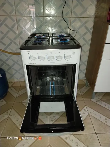 FOGÃO ESMALTEC TODO NO ELÉTRICO COM TODAS AS BOCAS NOVAS