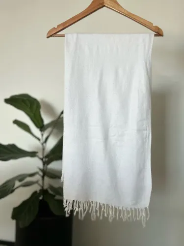 Lenço/ Cachecol Branco Curto