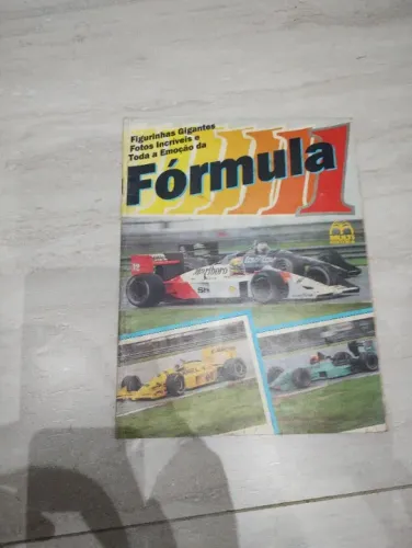 album de figurinhas formula 1 incompleto