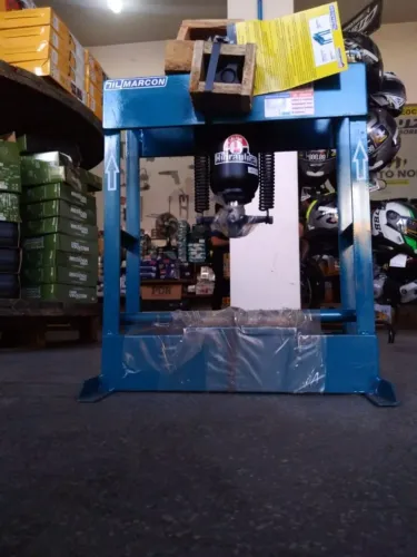  Prensa Hidráulica 10Toneladas marca Marcon