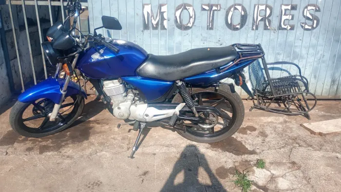 Vende-se moto Honda 150