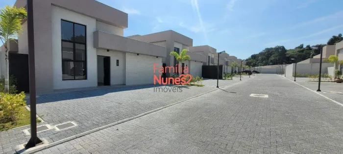 Casa á venda em condomínio Contagem MG