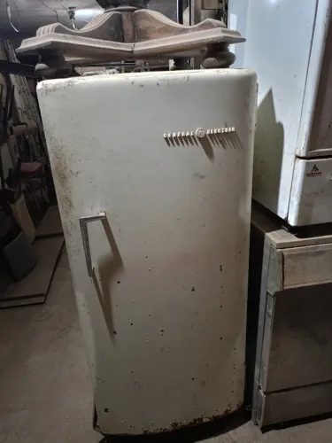 Geladeira antiga General Electric