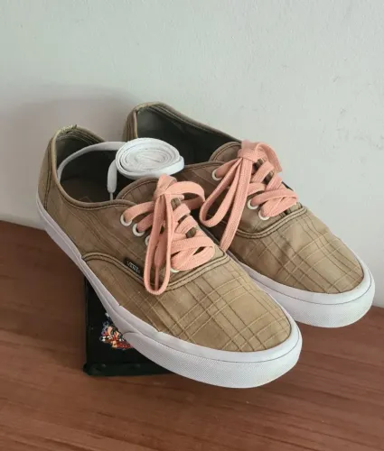 Tênis vans authêntic