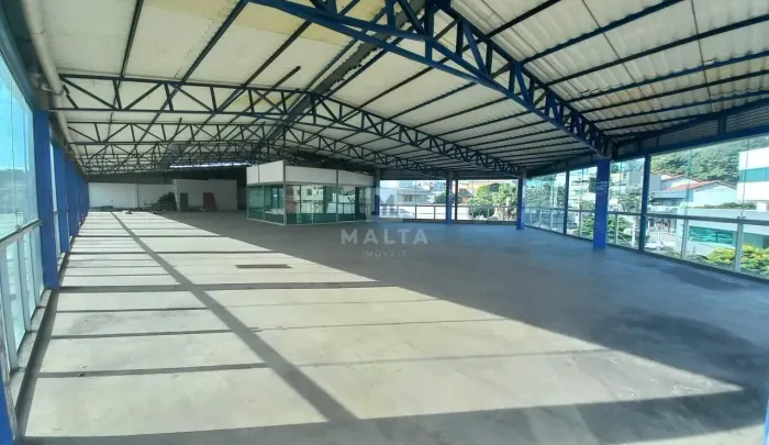 Excelente Salão na Região do Betânia !!