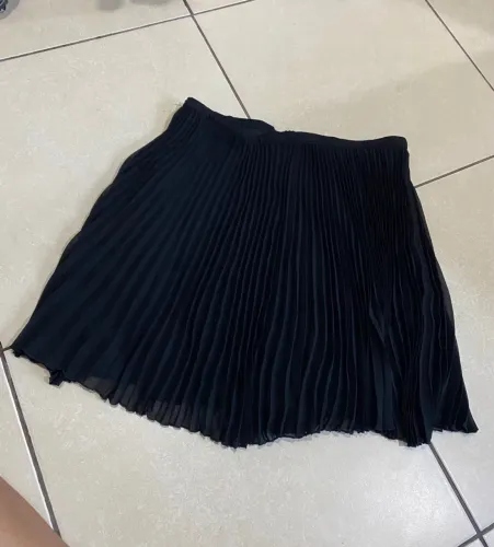 Saia preta plissada