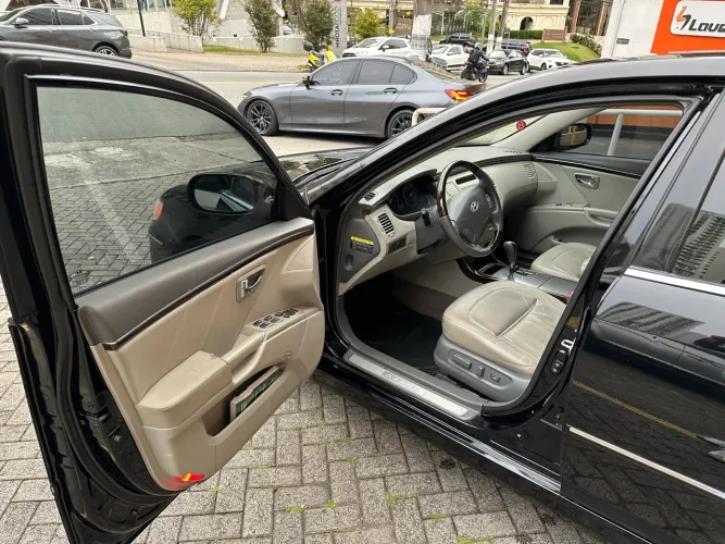 Hyundai Azera GLS 3.3 V6 24V 4P Aut. 2011