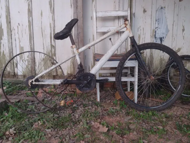 BICICLETA CALOI MAX ARO 24, REVISAR ou RETIRADA DE PEÇAS 