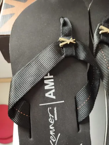 Chinelo Kenner original 