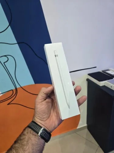 Apple Pencil Adaptador UBS-C / R$ 898,00