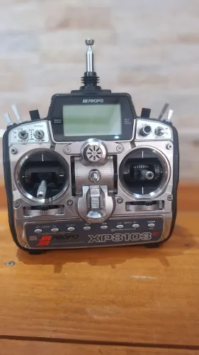 Rádio aeromodelo - JR XP 8103