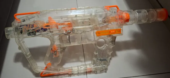 Nerf N-Strike modulus evader motorizada