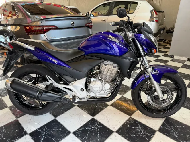 Motos Honda CB 300r/ 300r Flex no Brasil