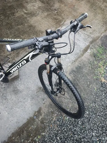 Bike freio hidráulico ar 29 ,24 velocidades, suspensão, quadro 19, pneus bons