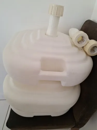Duas Bases novas novas brancas para guarda sol resistente 