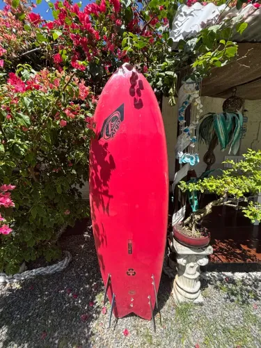 Prancha de Surf ARGO FISH/RETRO - Perfeita para Ondas Pequenas e Surf Clássico
