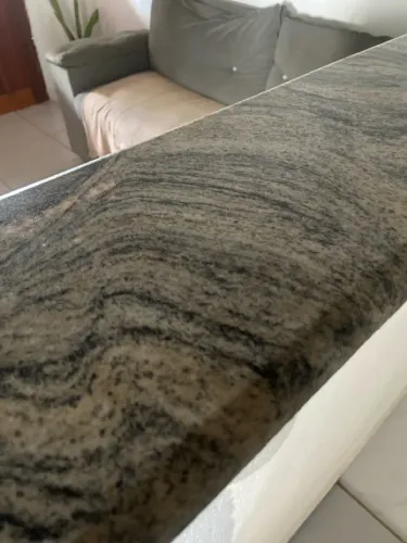 Bancada de granito polido 1,70x0,22cm