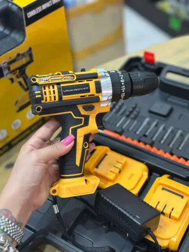 Parafusadeira e Furadeira Elétrica Lithium 2 baterias 48v e maleta - Completa