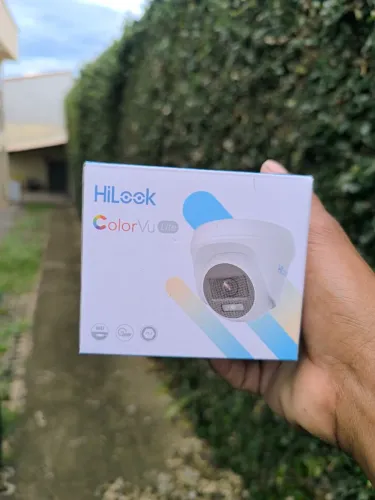 Câmera de Segurança Hilook ColorVu Lite colorida 24 horas por dia 