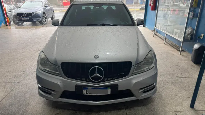 Mercedes-Benz C180 1.6 Turbo 2013 - Luxo, conforto e performance alemã!