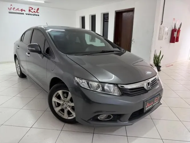 Honda Civic Sedan EXS 1.8/1.8 Flex 16V Aut. 4P 2013