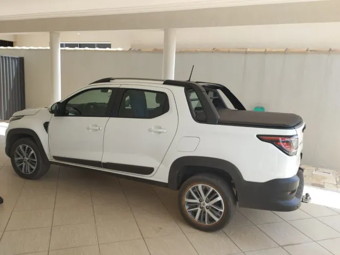 Fiat Strada Volcano 1.3 Flex 8V CD 2024