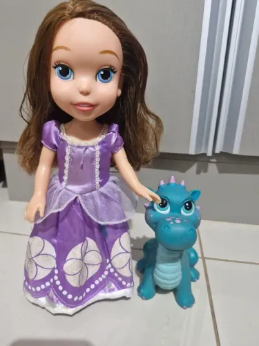 Linda boneca Princesa Sofia original Disney com Dragão Crackle  - lindos