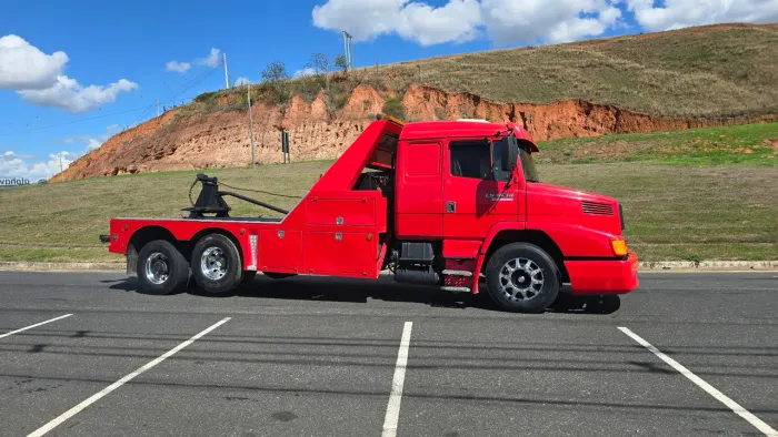 Guincho lança Mb 1634