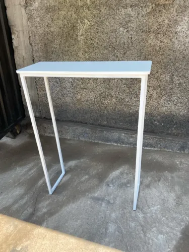 Mesa, aparador Minimalista Branca
