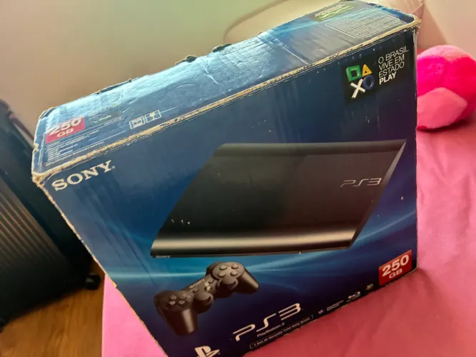 PS3 250gb Desbloqueado + 4 controles 
