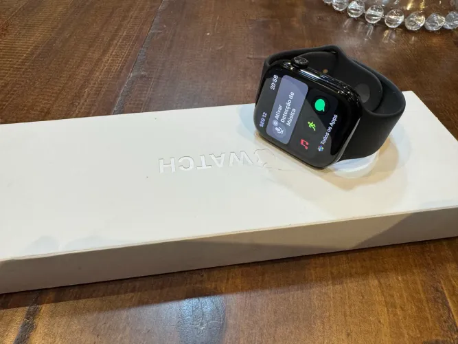 Apple Watch 10 e Som LG