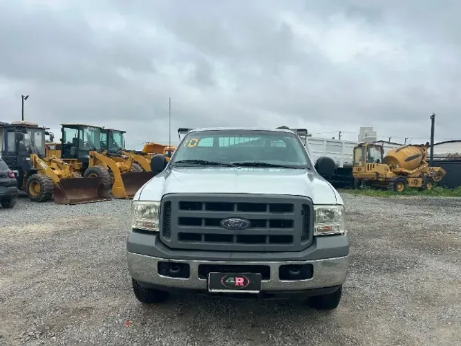 Ford F 250 carroceria 4x4