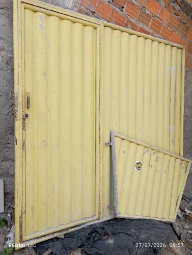 Vendo esse portão e a grade 