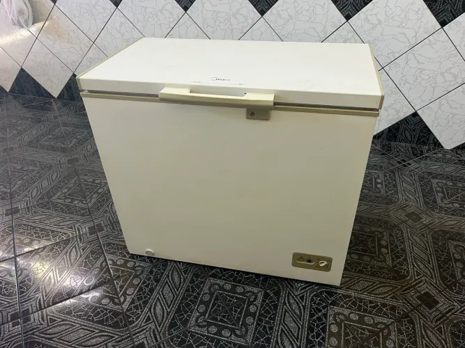 Freezer Midea Seminovo