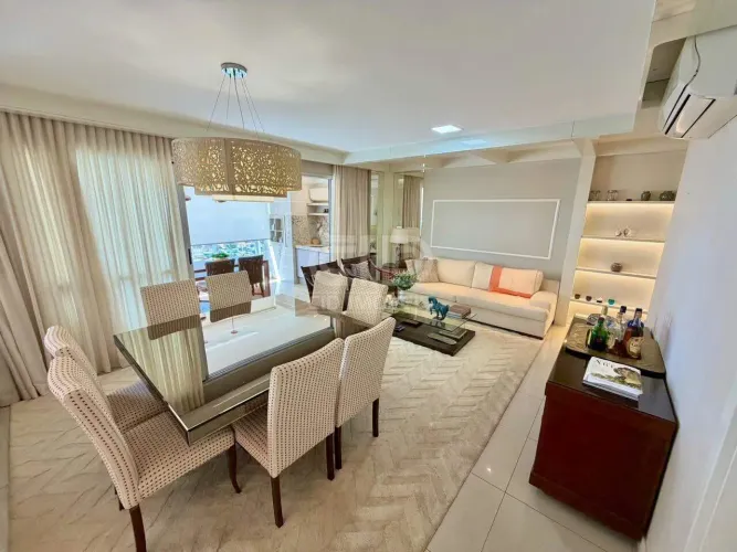 Apartamento mobiliado à venda no Edificio Le Champ