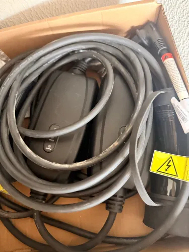 Vendo carregador pra carro elétrico 