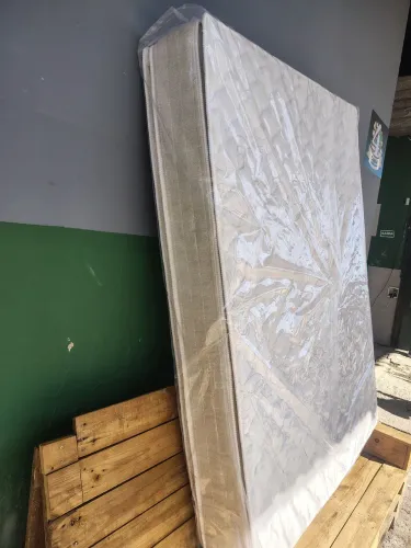 Colchão casal espuma D 33 25 cm com pillom 