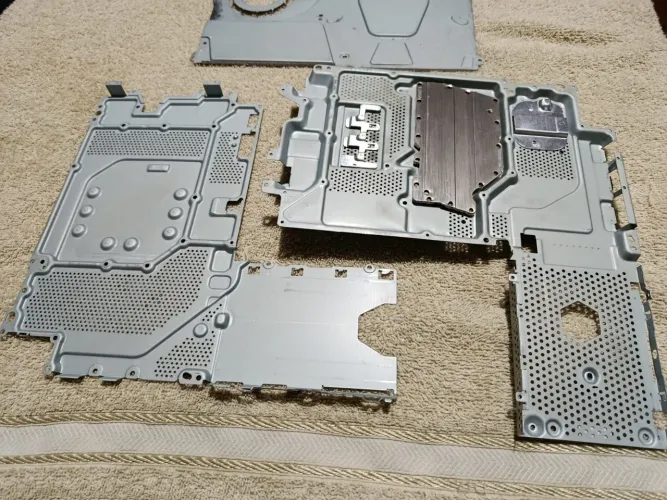 Carcaça metálica Ps4 slim CUH 20xx