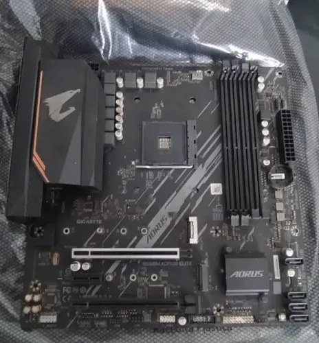 Placa Mãe B550m AORUS ELITE *****DEFEITO*****