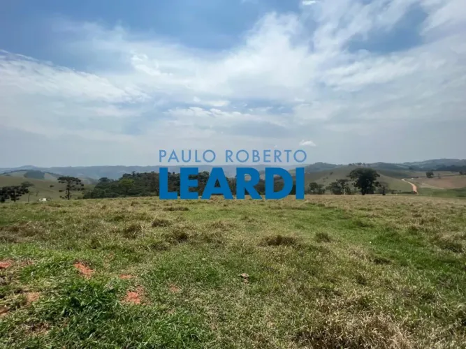 FAZENDA - CENTRO - MG