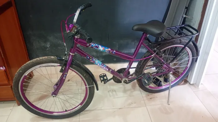 Bicicleta Semi nova