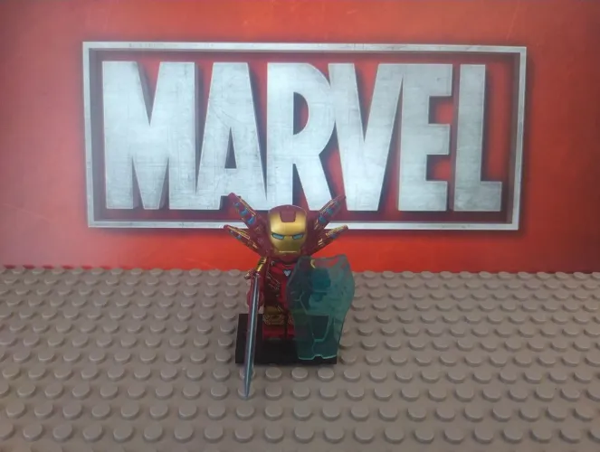 Boneco e Minifigura Homem de Ferro Mark 85 - Marvel (blocos de montar tipo LEGO)