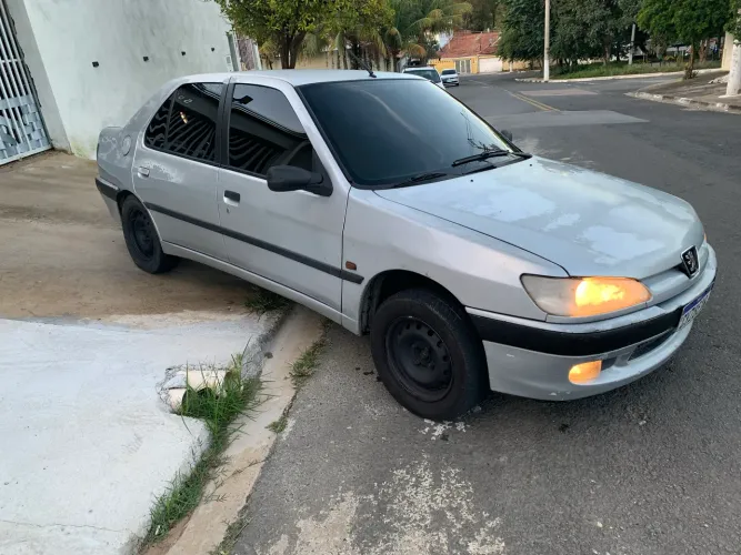 Peugeot 306 Passion Sedan 1.8 16V 1999