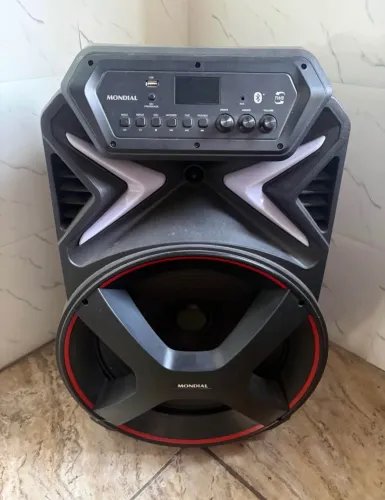 Caixa de som 700rms