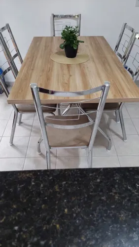 Conjunto Mesa + 6 Cadeiras