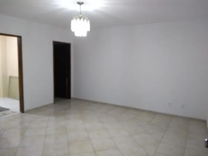 ALUGO APTO no centro