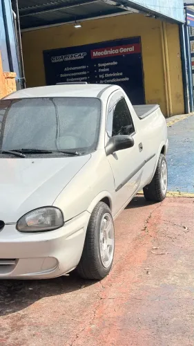 Chevrolet Corsa Pick-up Std/ Rodeio 1.6 MPFI 2003