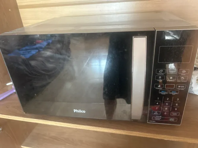 MICROONDAS PHILCO NOVO PRETO INOX 